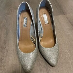 Ardene Silver Heels Glamorous sparkly Pumps